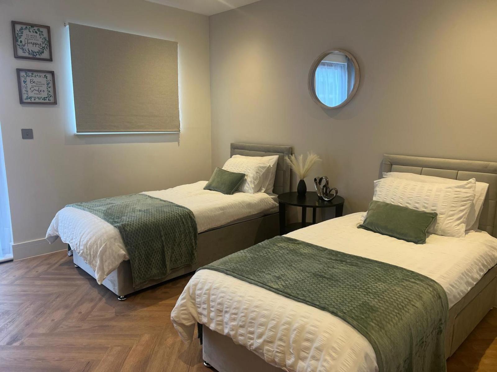 New 2 Bedroom Apartment Rickmansworth Town Centre エクステリア 写真